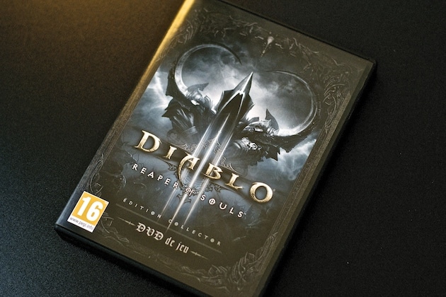 Unboxing Diablo 3 Reaper of Souls Collector