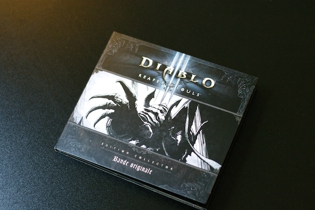 Unboxing Diablo 3 Reaper of Souls Collector