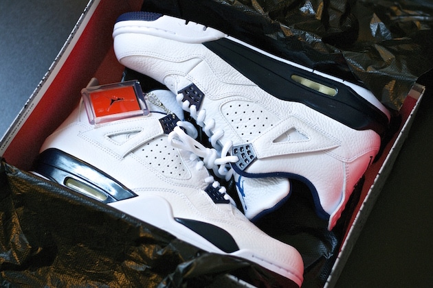 Arrivage Air Jordan 4 Retro Columbia