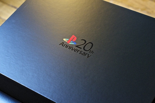 Unboxing PS4 20th Anniversary collector