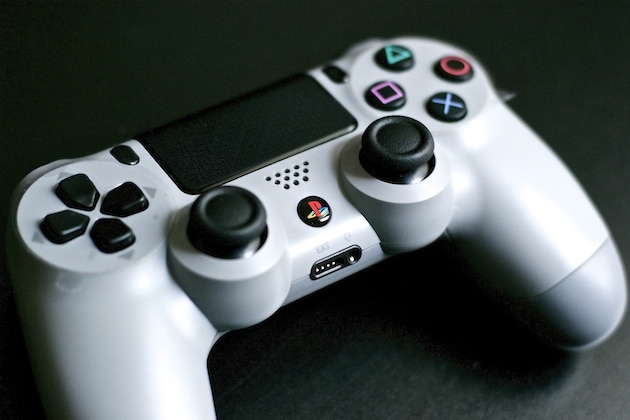 Unboxing PS4 20th anniversary collector