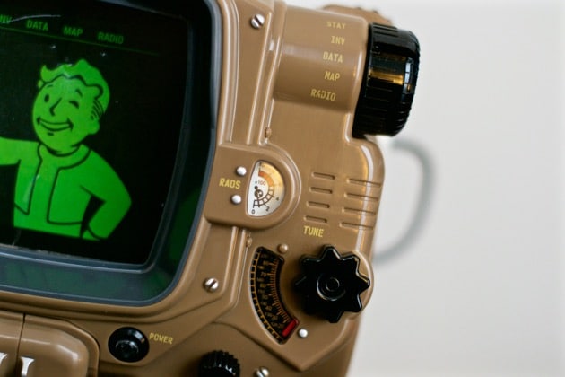 Unboxing Fallout 4 Collector Pip-Boy