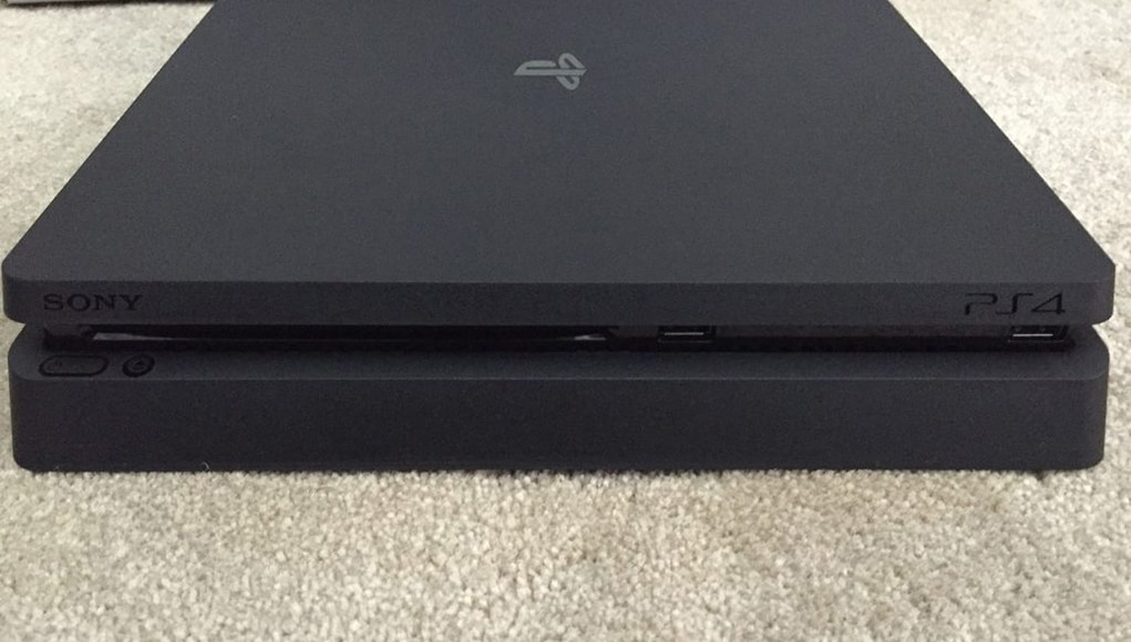 PS4 Slim photos leak