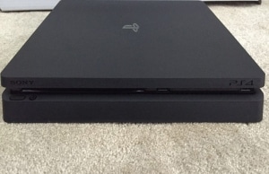 PS4 Slim photos leak