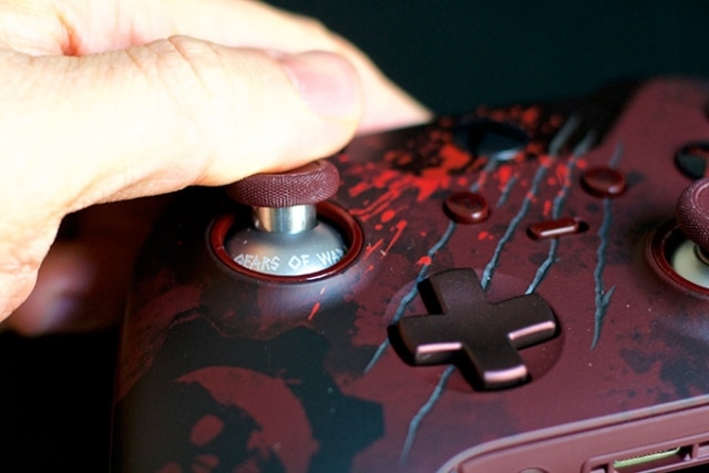 Xbox One : voici la manette Gears of War 4 qui claque