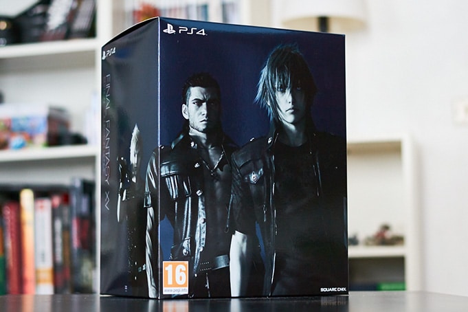 Unboxing Final Fantasy XV Ultimate Collector Edition PS4