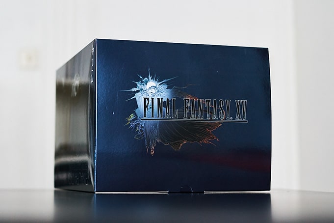 Unboxing Final Fantasy XV Ultimate Collector Edition PS4