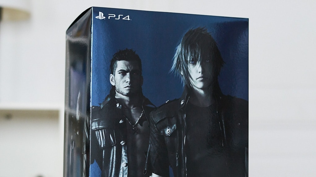 Unboxing Final Fantasy XV Ultimate Collector Edition PS4