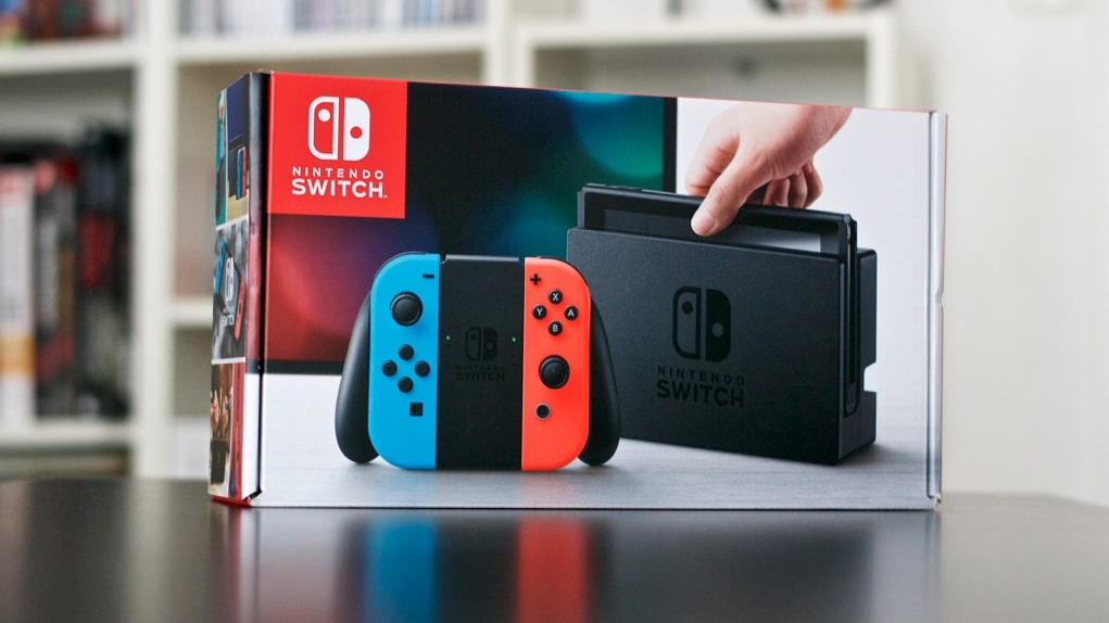 Unboxing Nintendo Switch Photos