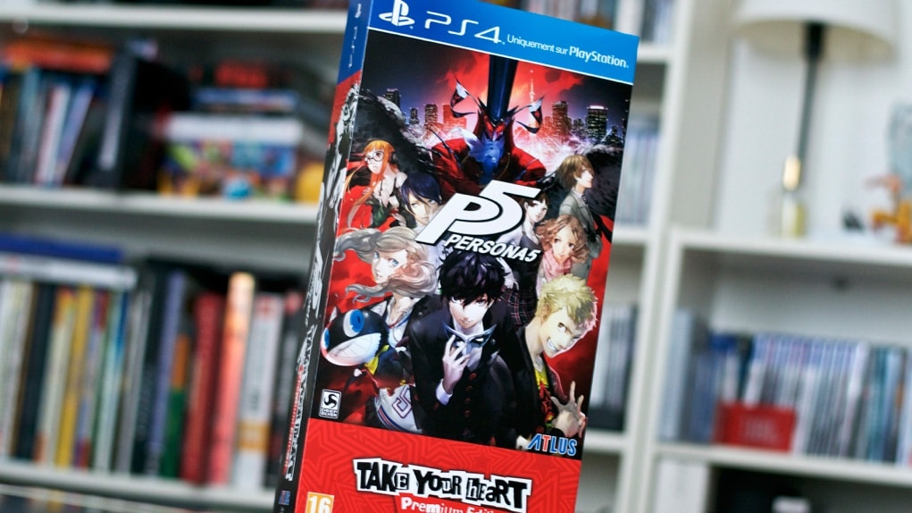 Unboxing Persona 5 Collector-16
