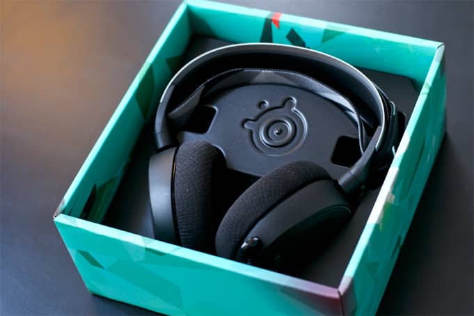 Steelseries Micro-Casques Gaming Sans Fil Arctis 7+ Destiny 2