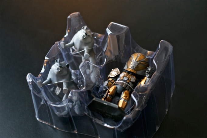 Unboxing Destiny Saladin Figurine