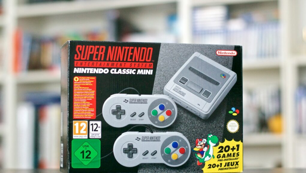 Unboxing Super Nintendo Mini