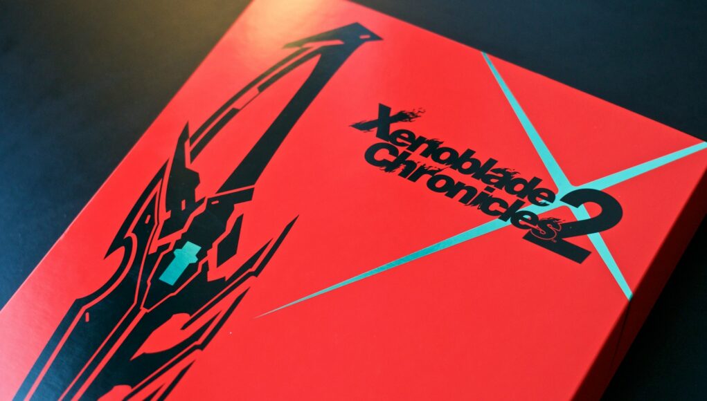 Unboxing Xenoblade Chronicles 2 Collector Switch