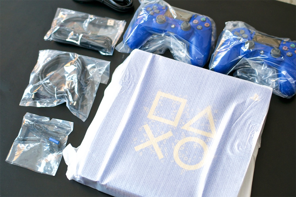 Unboxing PS4 Days Of Play Collector