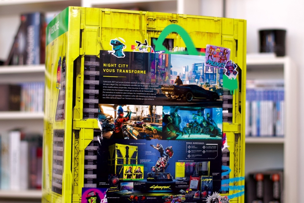 Unboxing Cyberpunk 2077 Collector