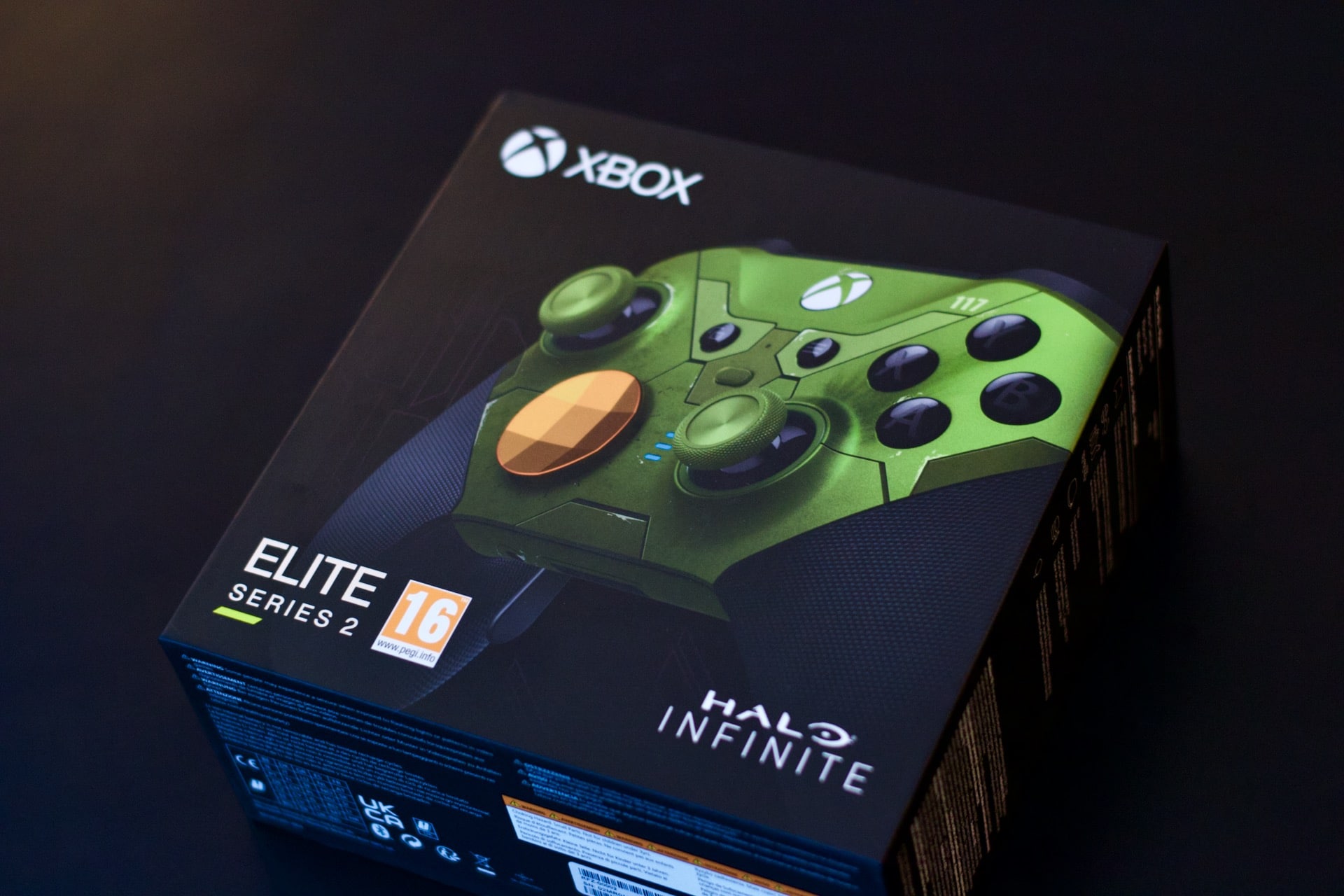 Unboxing Xbox Elite v2 Halo Infinite