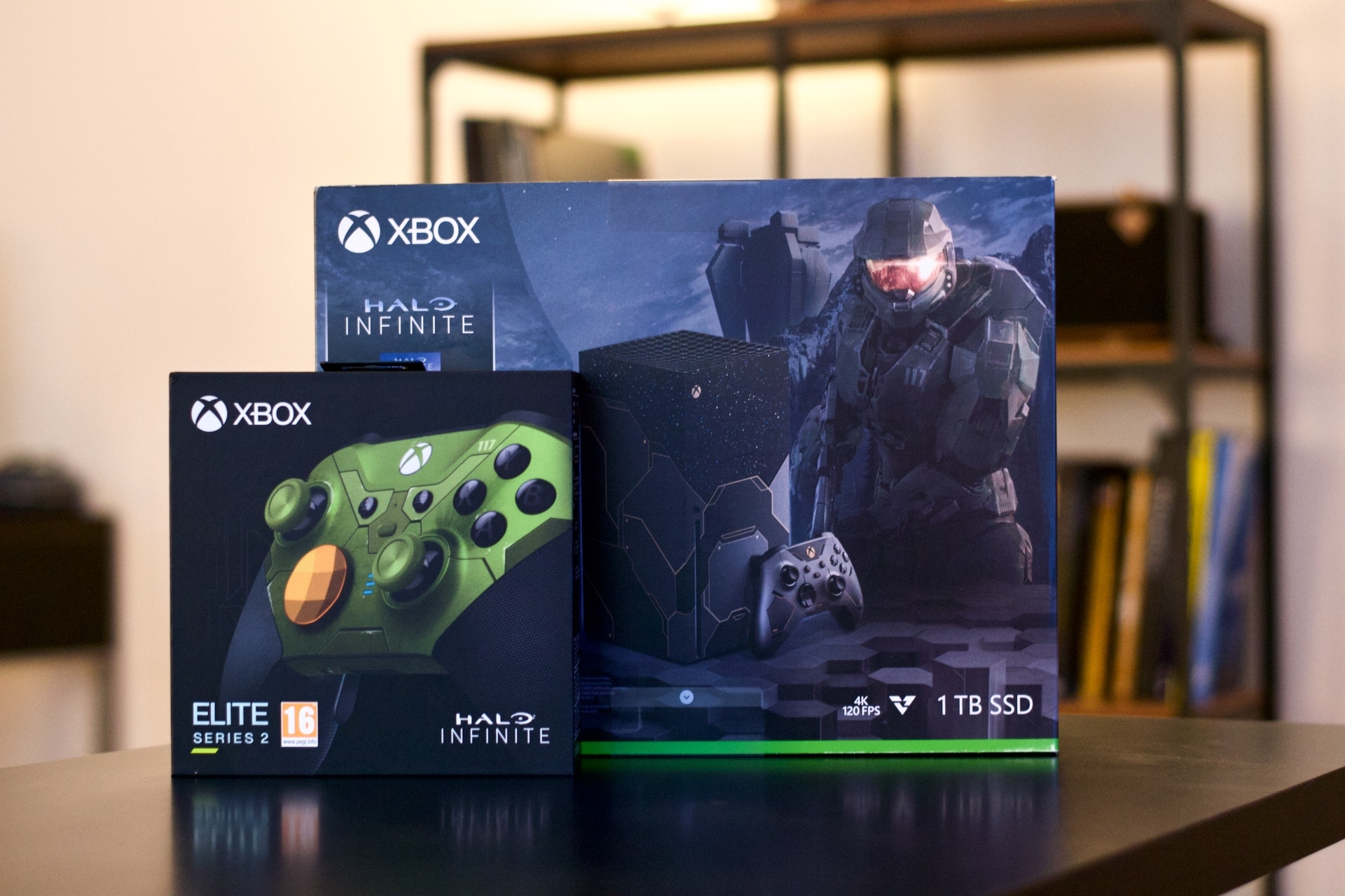 Unboxing Xbox Elite v2 Halo Infinite