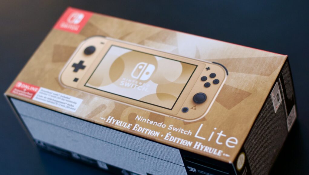 Unboxing Switch Lite Zelda Collector
