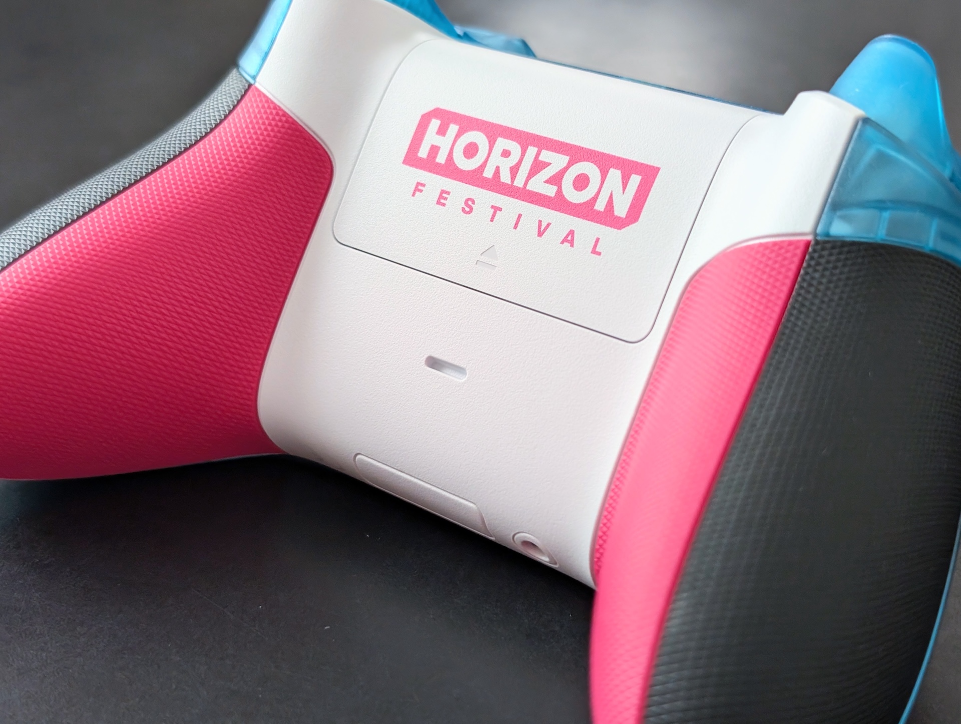 Collector Forza Horizon 6 controller headset